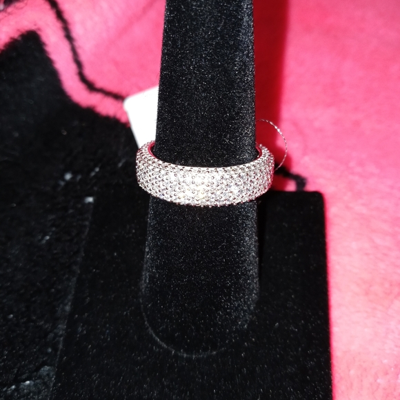 Suzy Levian size 9 Eternity Band - Picture 9 of 9